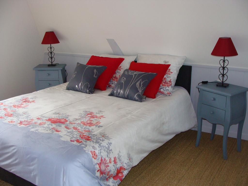 Le Vieux Castel Bed & Breakfast Goustranville Rom bilde
