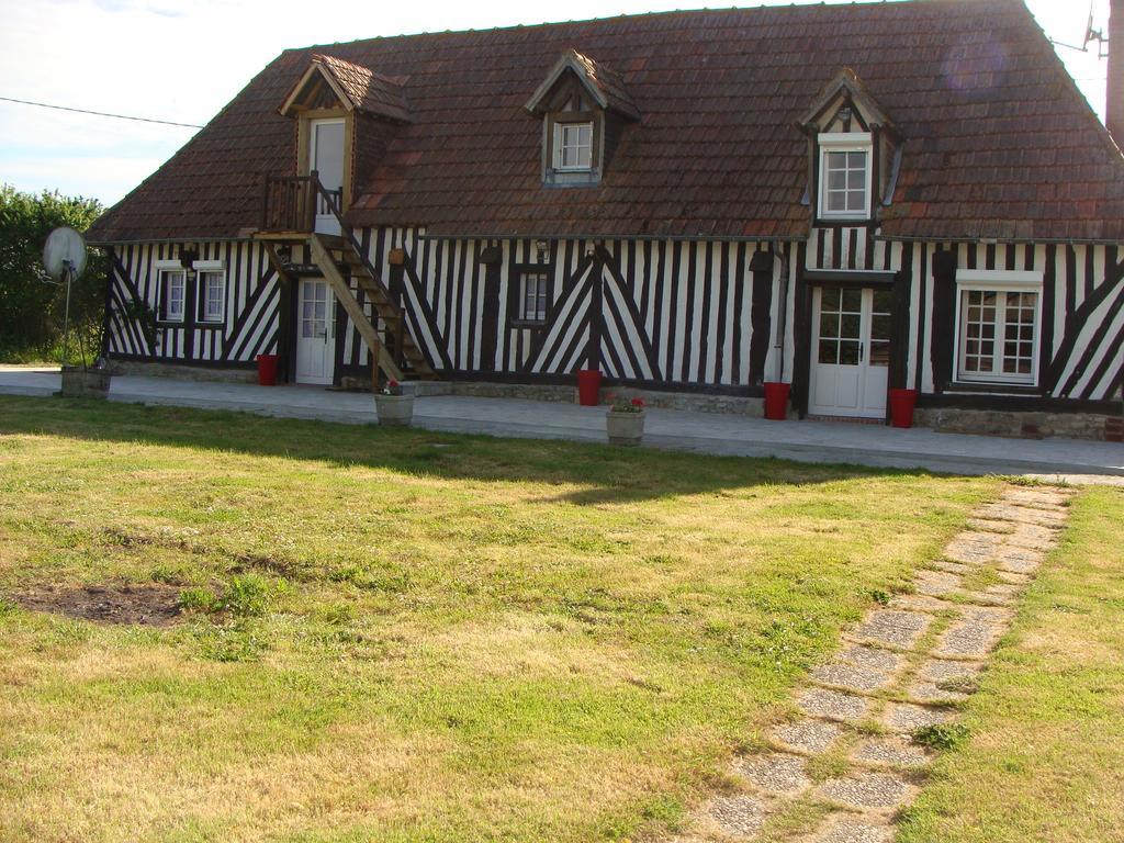 Le Vieux Castel Bed & Breakfast Goustranville Eksteriør bilde